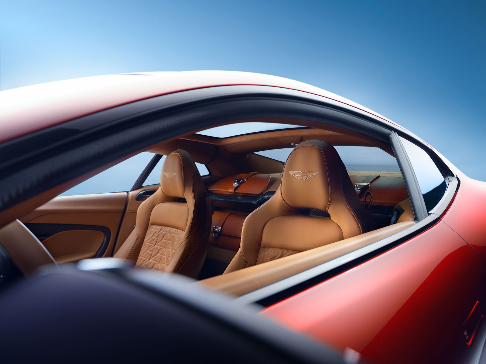 Aston Martin Vanquish - interior